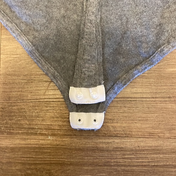 EXPRESS of the shoulder bodysuit - Picture 6 of 6